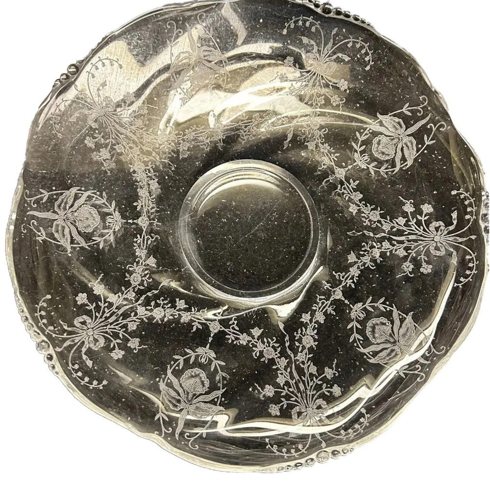 Great Gift!! 🎁 Round Etched Glass Tray Platter Scalloped 12”